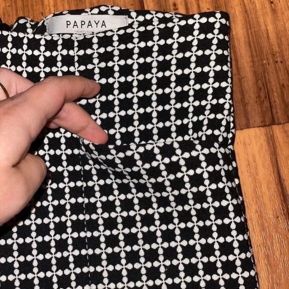 Papaya Women Black & White dress Plaid shorts size S - Picture 2 of 8